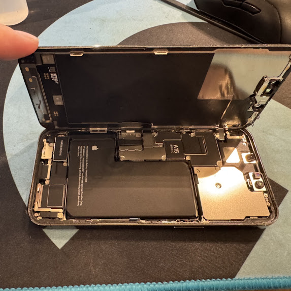 iPhone16 Pro Max画面修理